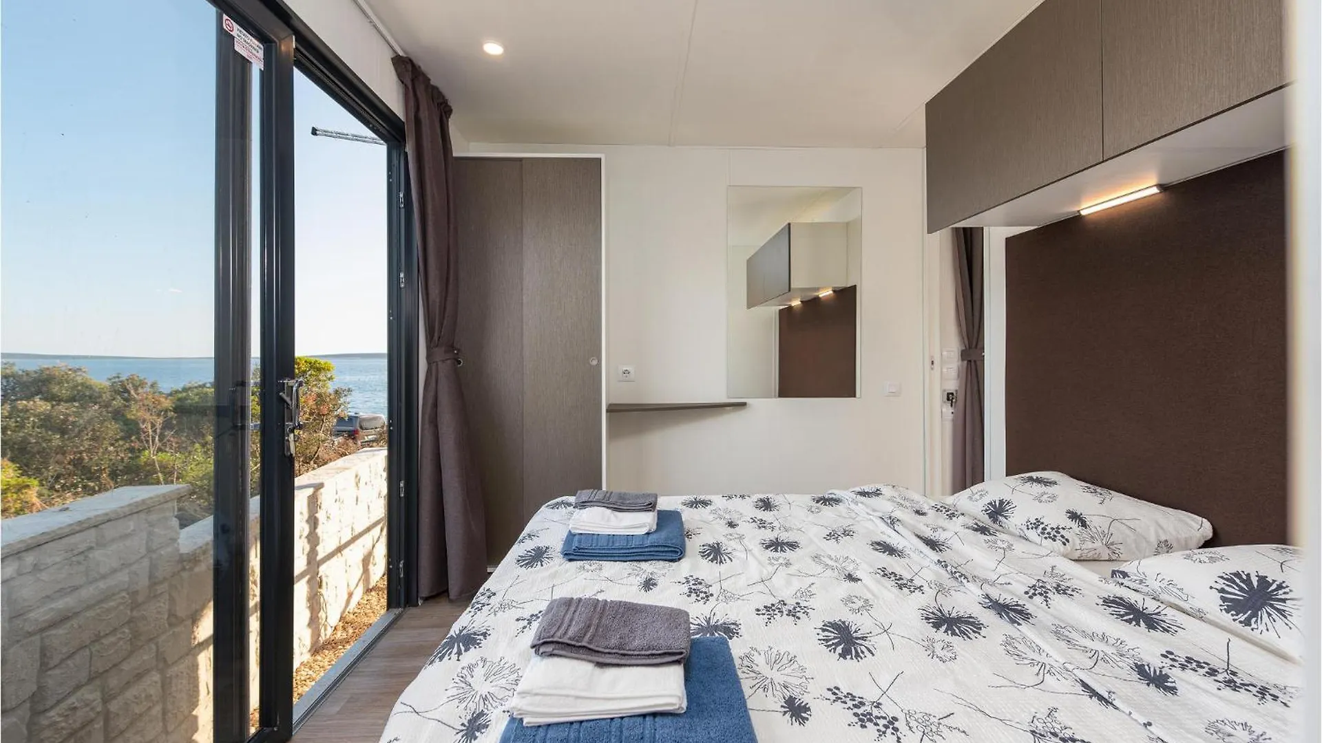 Gorgeous Home In Mandre With Kitchen 0*,